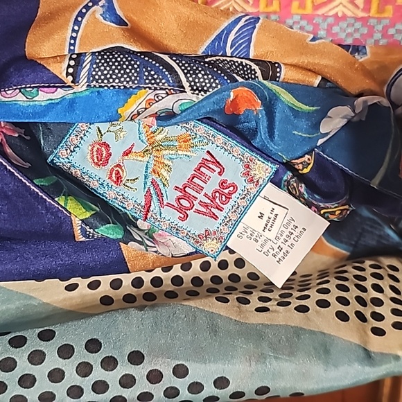 JOHNNY WAS DREAMER PRINT REVERSIBLE SILK  KIMONO W/EMBROIDERY SZ. MD! - Picture 13 of 16
